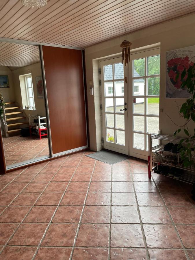 Dybvad Pedersholt Bed & Breakfast מראה חיצוני תמונה